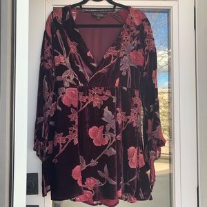 Shyanne Size Small Burgundy Floral Dress.